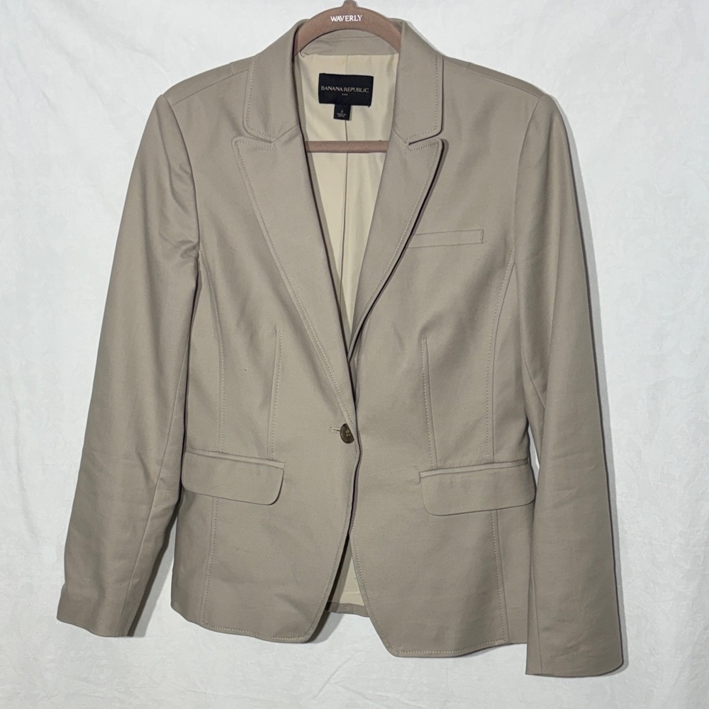 Banana Republic Women's Beige Blazer